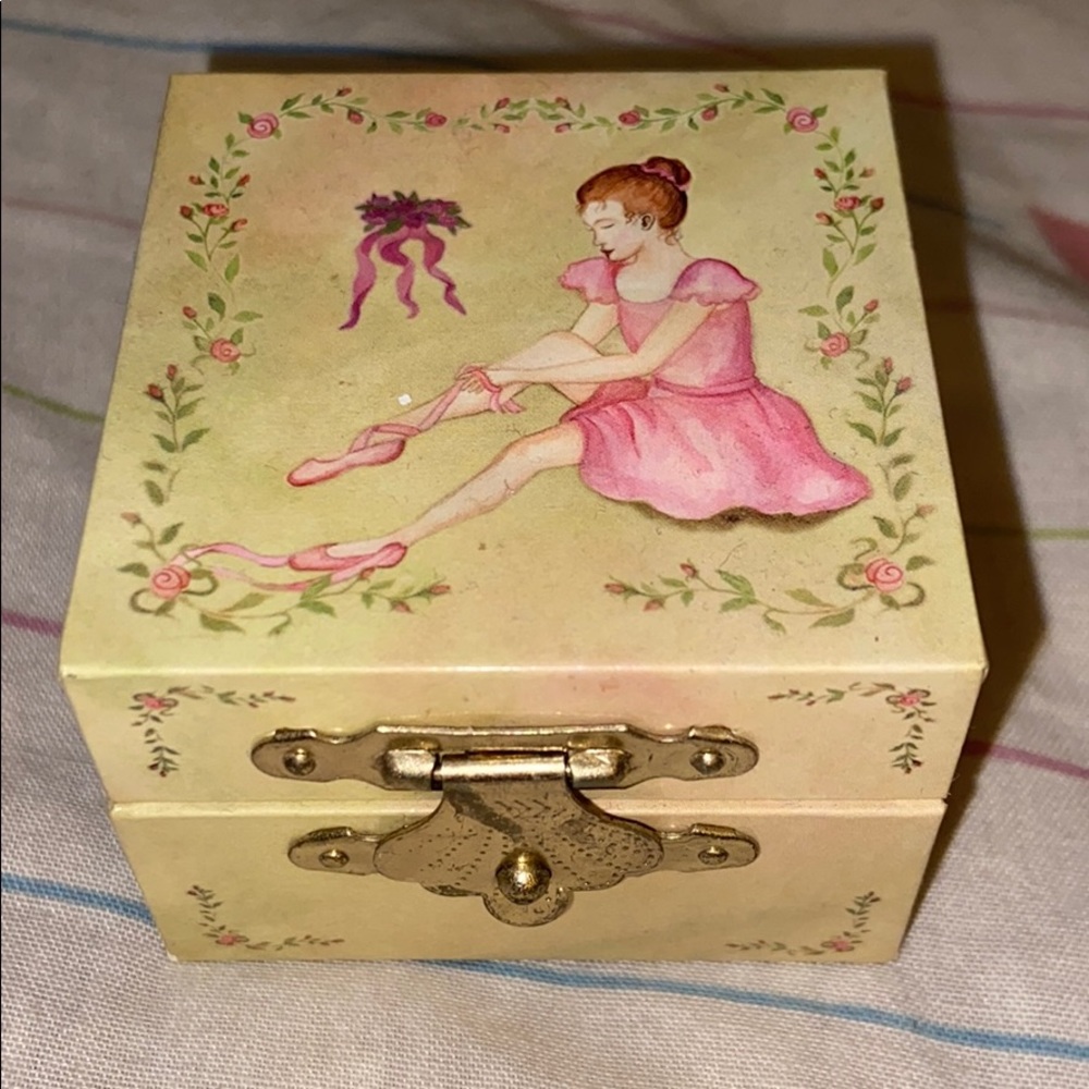 Ballerina Box